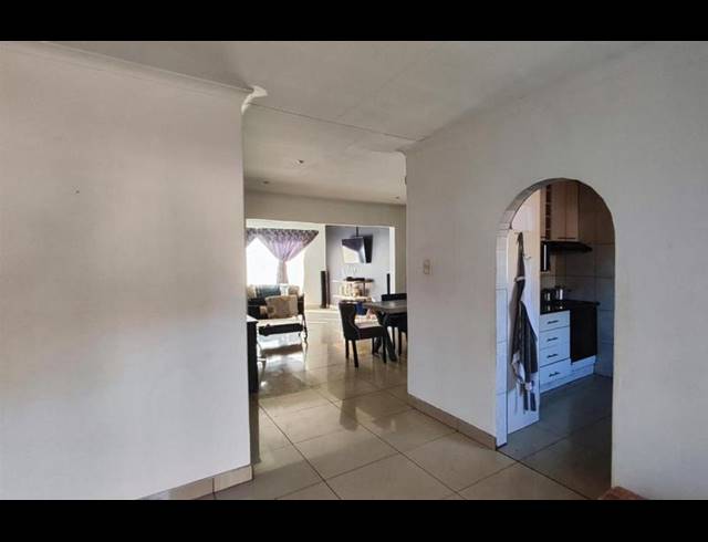 4 BEDROOM HOUSE FOR SALE IN TERENURE